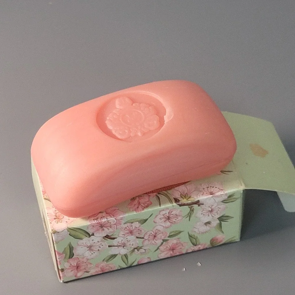 Victoria's Secret Floral Fantasie Pearlized Soap 3.5 Oz Discontinued New In Box